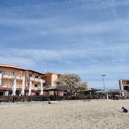 Idila Sea Front Apartments מדולין מראה חיצוני תמונה