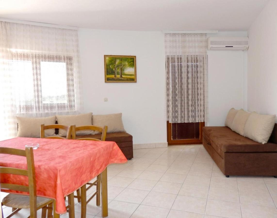 Idila Sea Front Apartments מדולין מראה חיצוני תמונה