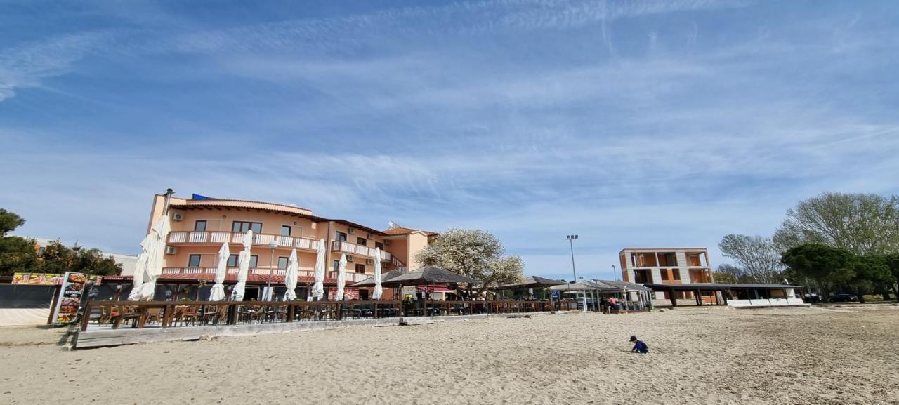 Idila Sea Front Apartments מדולין מראה חיצוני תמונה