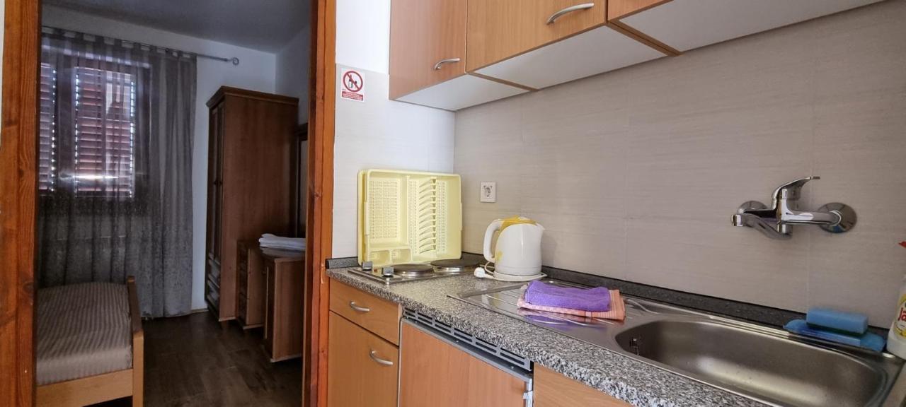 Idila Sea Front Apartments מדולין מראה חיצוני תמונה