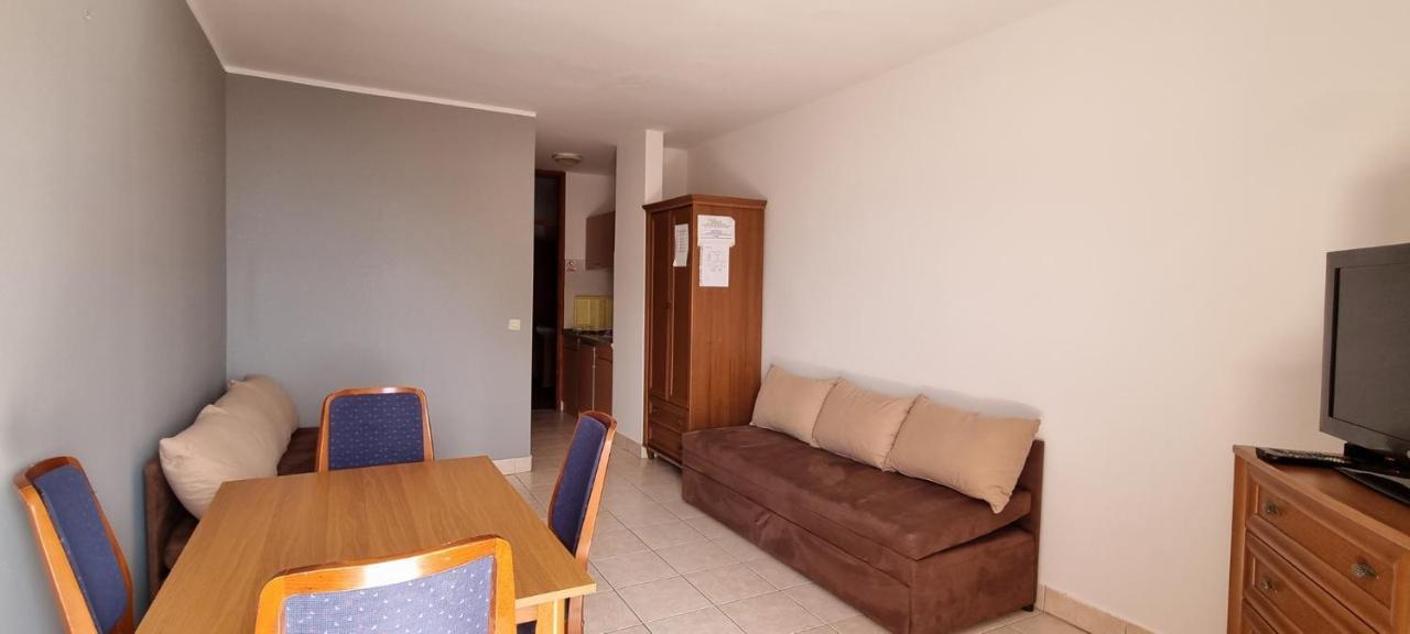 Idila Sea Front Apartments מדולין מראה חיצוני תמונה