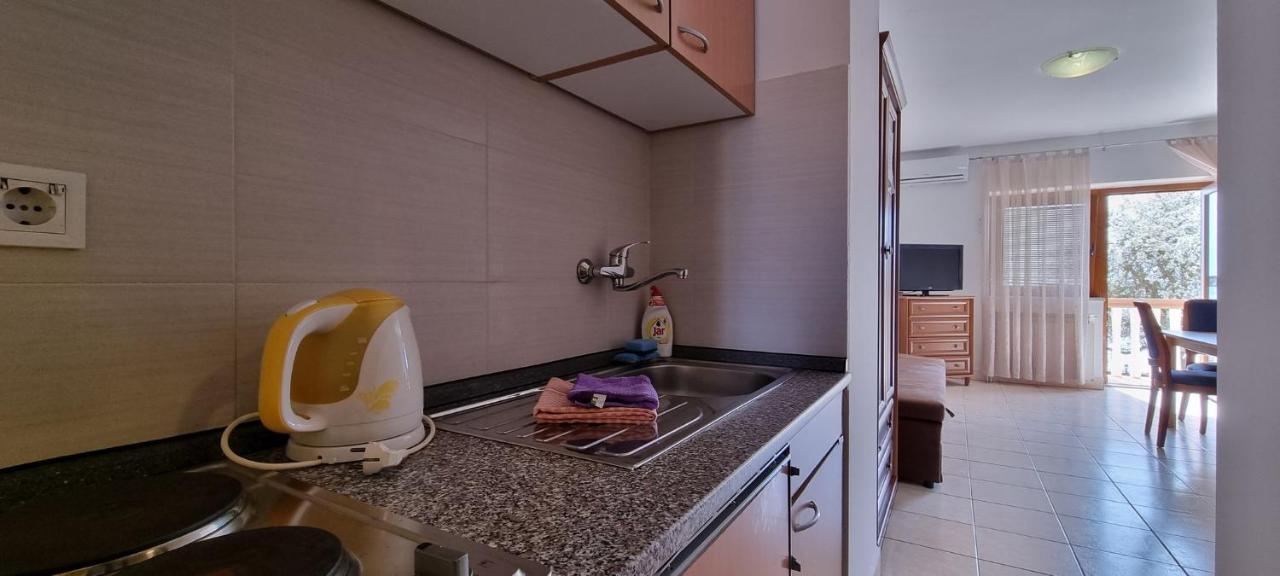 Idila Sea Front Apartments מדולין מראה חיצוני תמונה