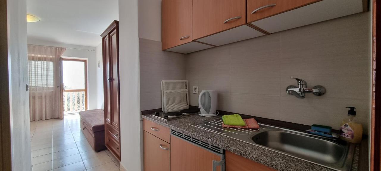Idila Sea Front Apartments מדולין מראה חיצוני תמונה